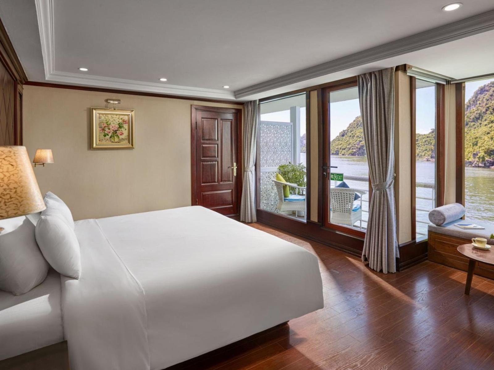 Halong Luxury Cruise Hotel Ha Long Exterior photo